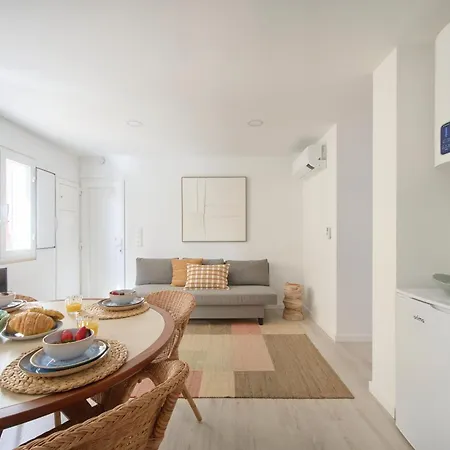 & Sunny 10m To Beach, By Timecooler Apartment Setúbal