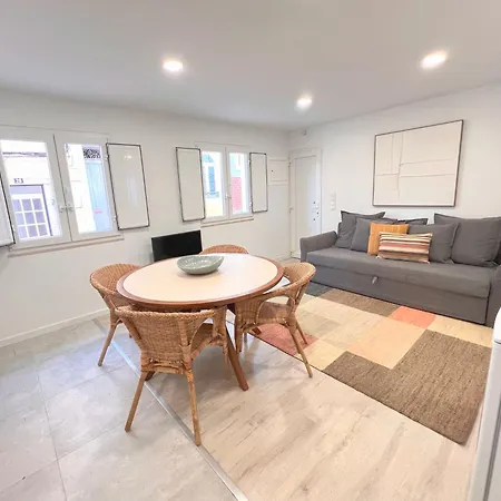 Apartment & Sunny 10m To Beach, By Timecooler