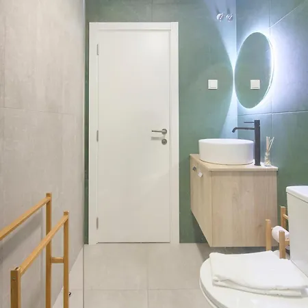 Apartamento & Sunny 10m To Beach, By Timecooler