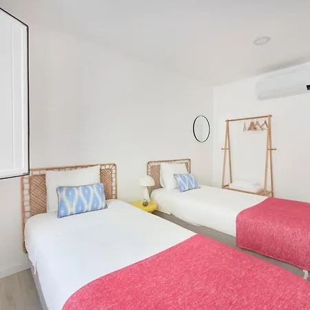 Apartamento & Sunny 10m To Beach, By Timecooler *