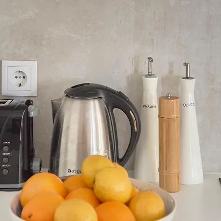 شقة & Sunny 10m To Beach, By Timecooler سيتوبال